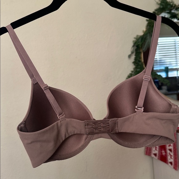 SKIMS Fits Everybody T-SHIRT BRA Limited edition in Umber NWOT size 34C - Picture 4 of 7